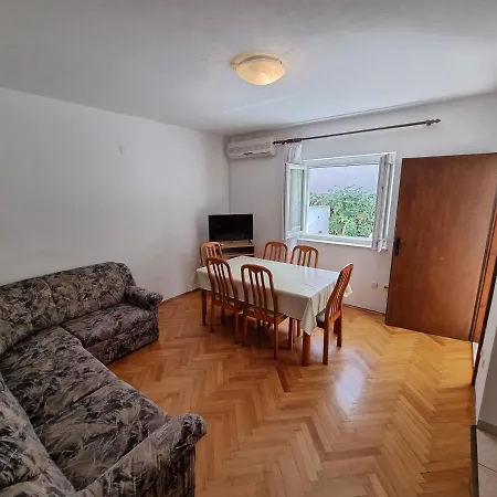 Apartment Apartman Ivan *